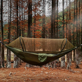 Hamaca portátil para camping con mosquitero – Comodidad y protección