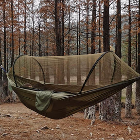 Hamaca portátil para camping con mosquitero – Comodidad y protección